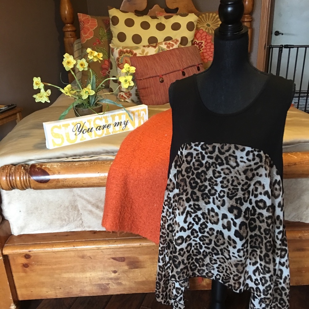 Mia brand Asymmetrical black/cheetah tank 2x